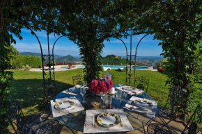 Casa Loretta, your luxurious getaway with stunning views